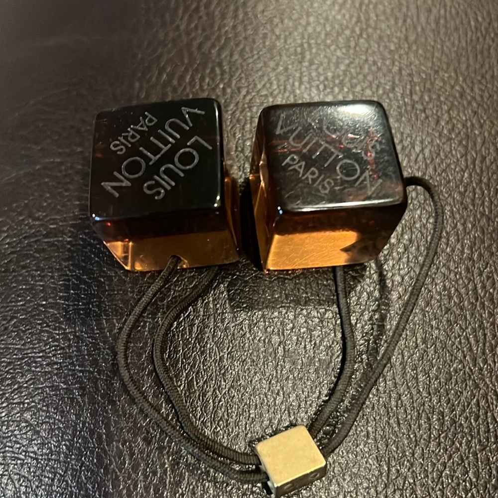 Great condition LV hair tie